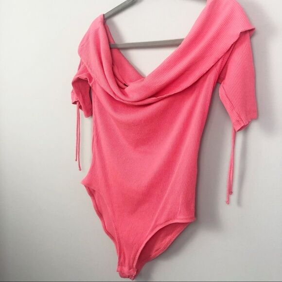 TOPSHOP | Coral Off the Shoulder Bodysuit Size 12 - Picture 2 of 7